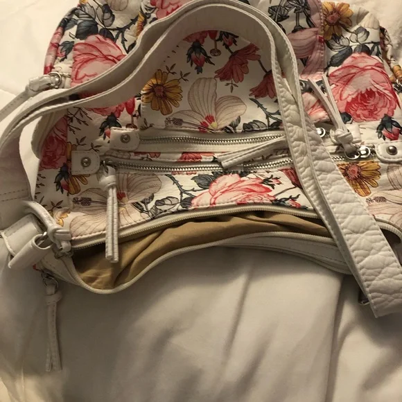 EUC Bueno Medium Purse Bag - Picture 10 of 14